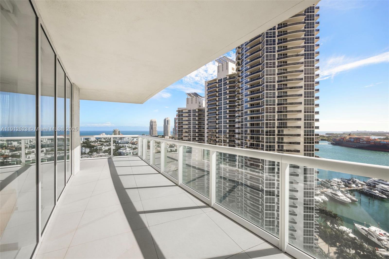 ICON CONDO - Residential