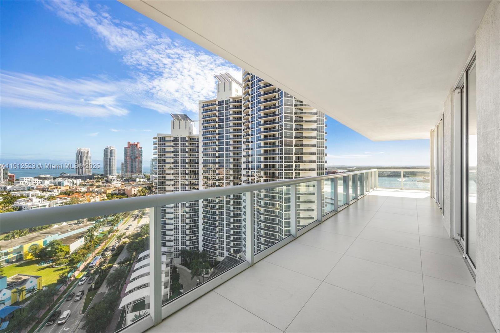 ICON CONDO - Residential