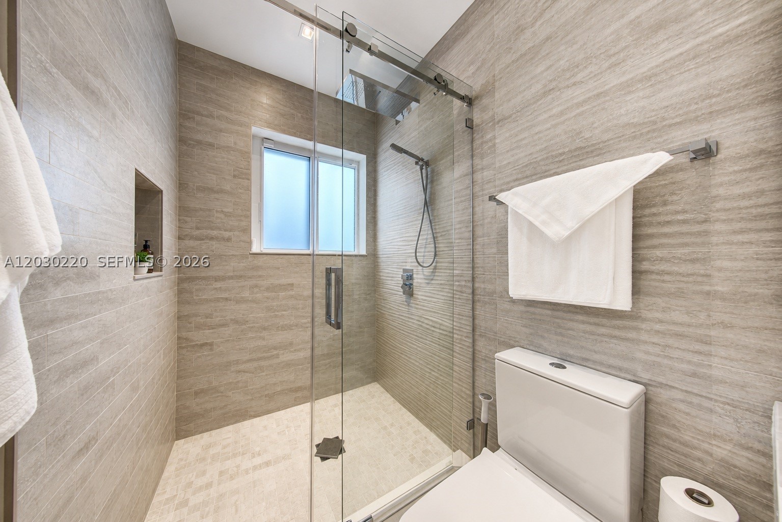 CRYSTAL VIEW - Residential Lease