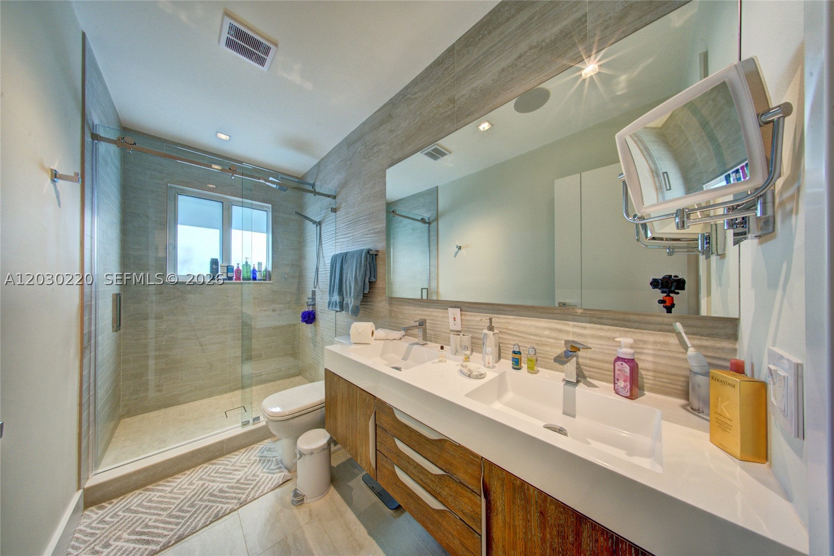 CRYSTAL VIEW - Residential Lease