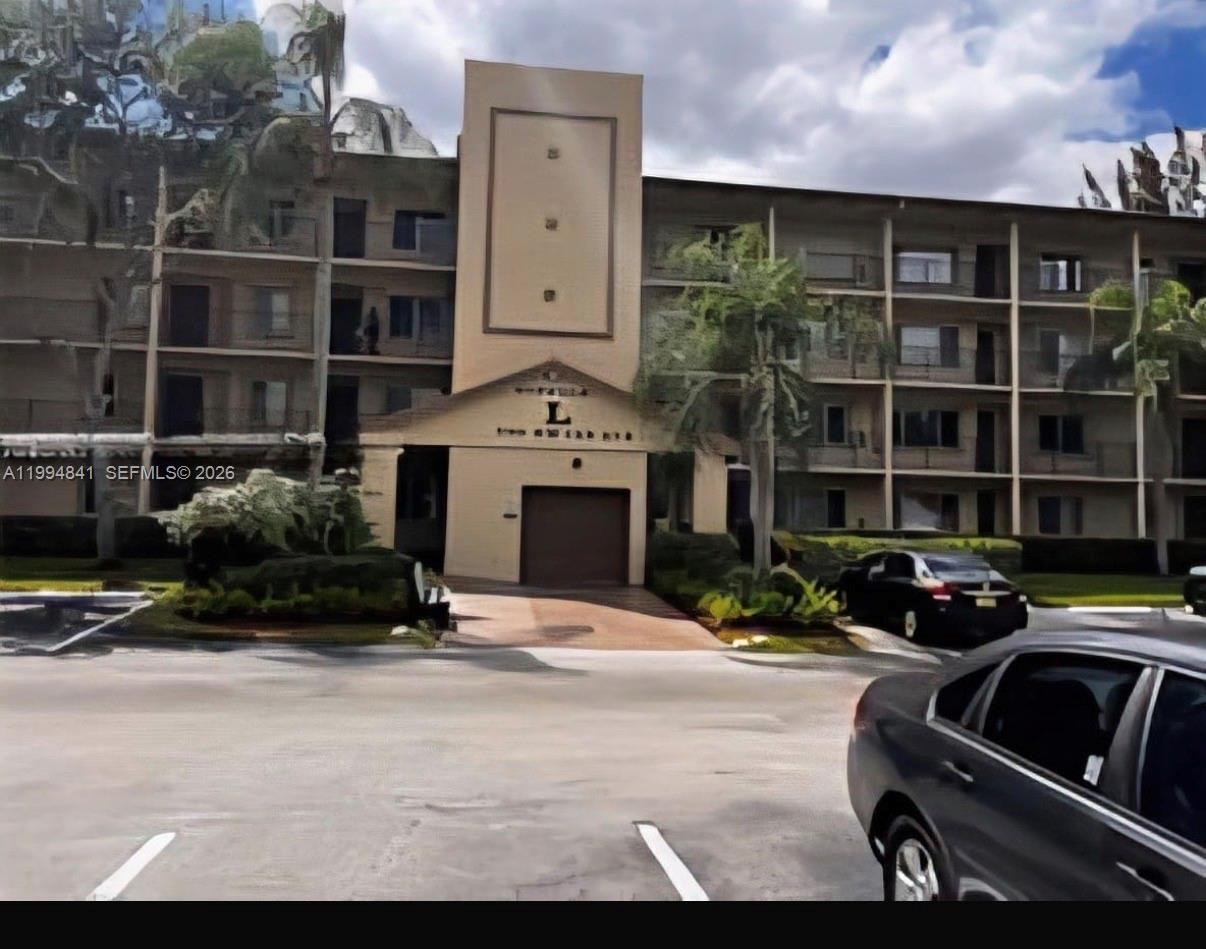Welcome to this bright and spacious 2-bedroom, 2-bathroom condominium, situated on the top floor of a highly sought-after building in SUFFOLK Century Village, Pembroke Pines. This beautifully maintained residence offers an exceptionally comfortable living space, featuring a split-bedroom floor plan, ceramic tile flooring, and a private balcony with peaceful lake views. Enjoy the serenity and security of this resort-style 55+ community, set in a prime location and renowned for its pristine landscaping and vibrant lifestyle. The monthly association fee covers cable TV, high-speed internet, water, trash removal, and access to extraordinary amenities—including a clubhouse, swimming pool, fitness activities, courtesy transportation, and social events. Strategically located near Pembroke Gardens, shopping areas, restaurants, medical centers, and major highways, this home offers both comfort and accessibility. Ideal for year-round living.
AVAILABLE FOR MOVE-IN ON JUNE 3rd.