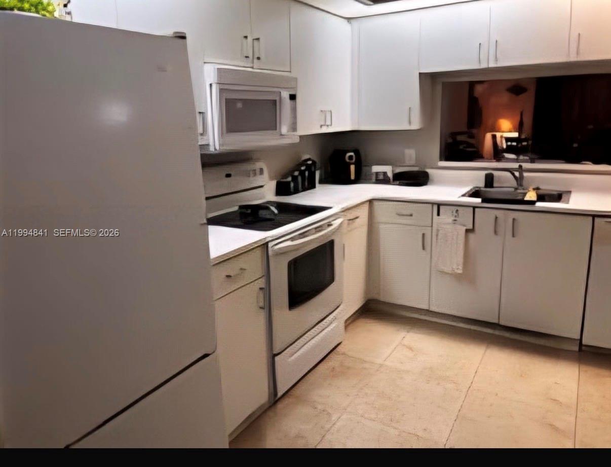 SUFFOLK AT CENTURY VILLAG - Residential