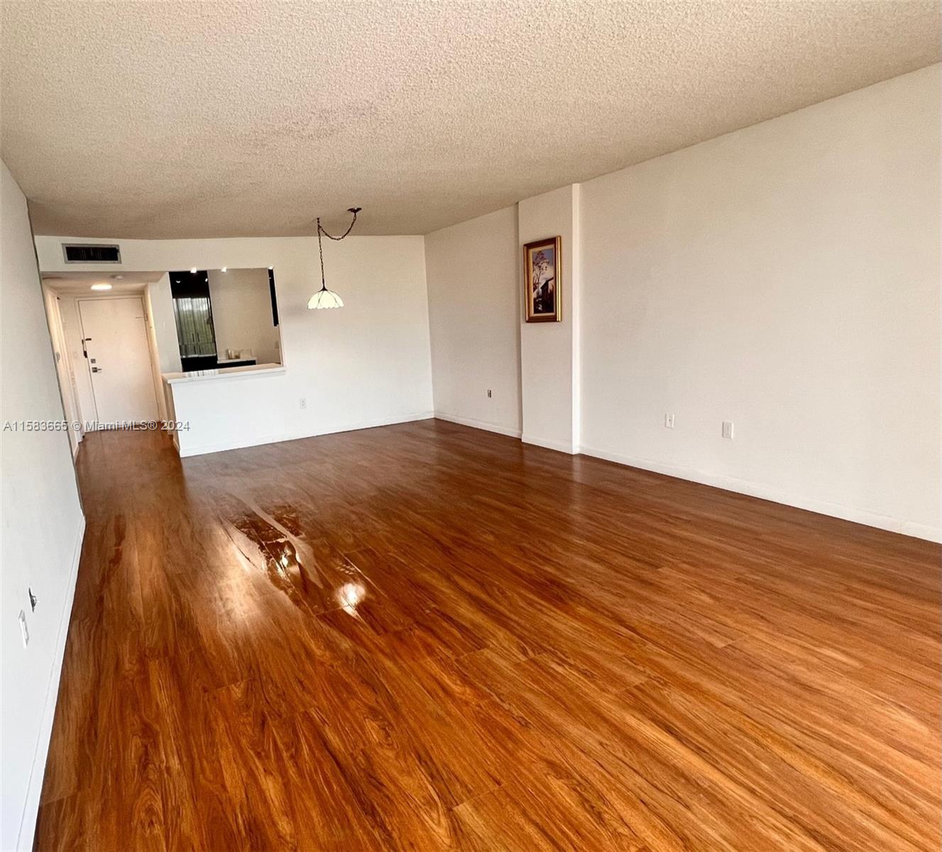 ADMIRALS PORT CONDO - Residential