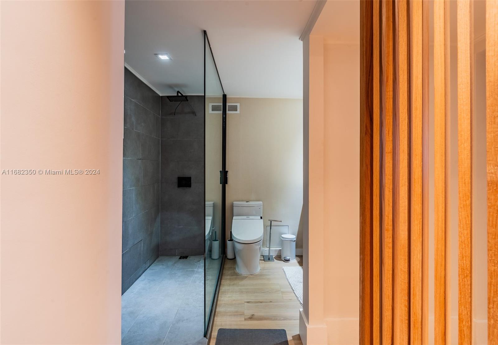 2301 COLLINS AVE CONDO - Residential Lease