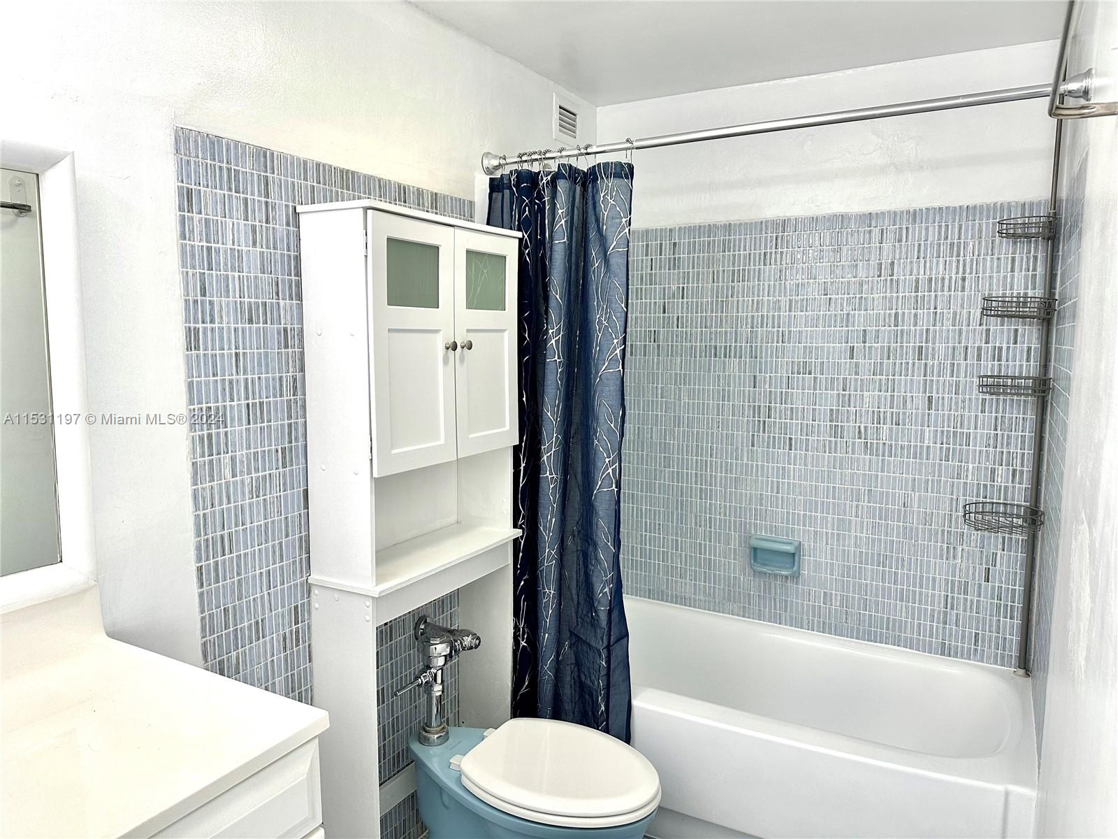 BAY PARK TOWERS CONDO - Residential Lease