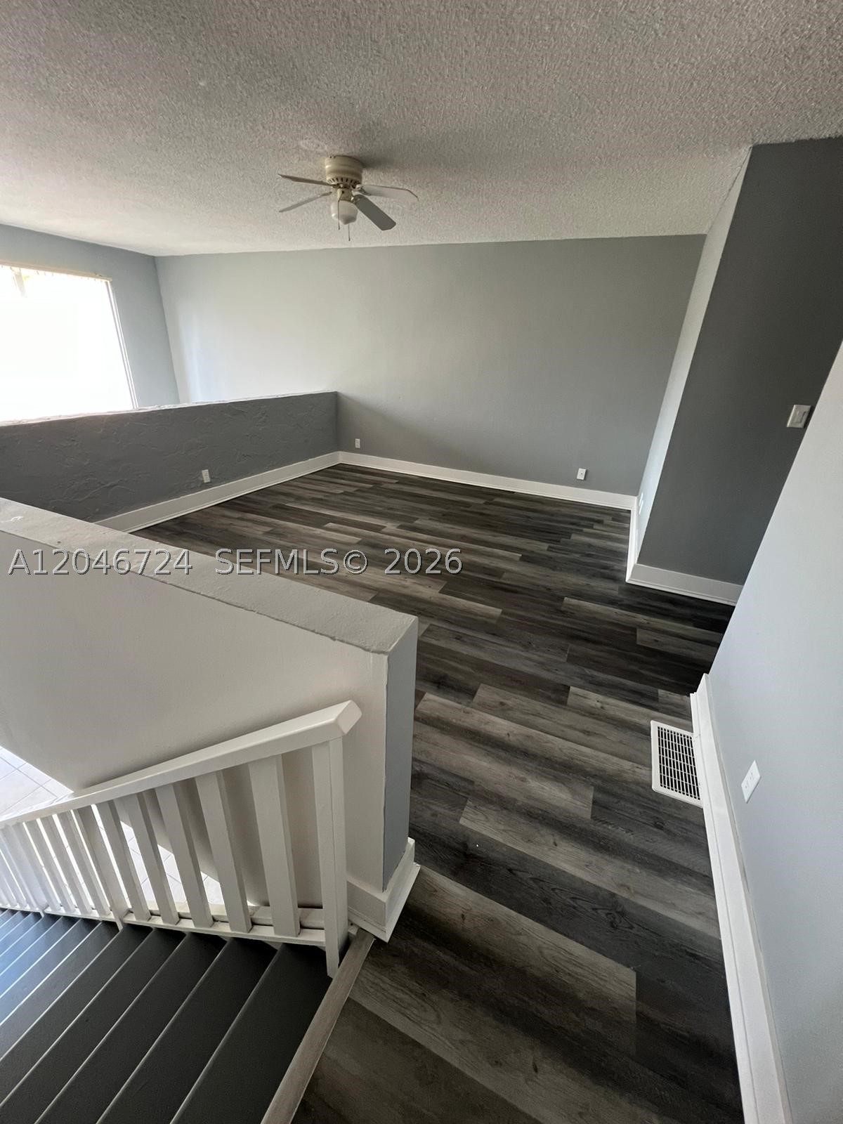 VENETIAN GARDENS AT COUNT - Residential Lease