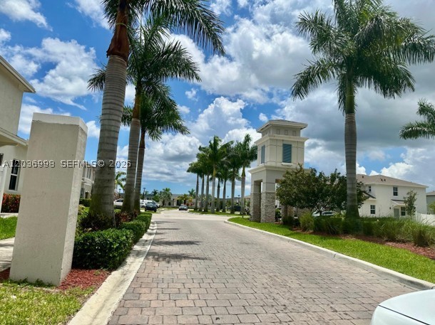 CEDAR AT KEYS GATE - Residential