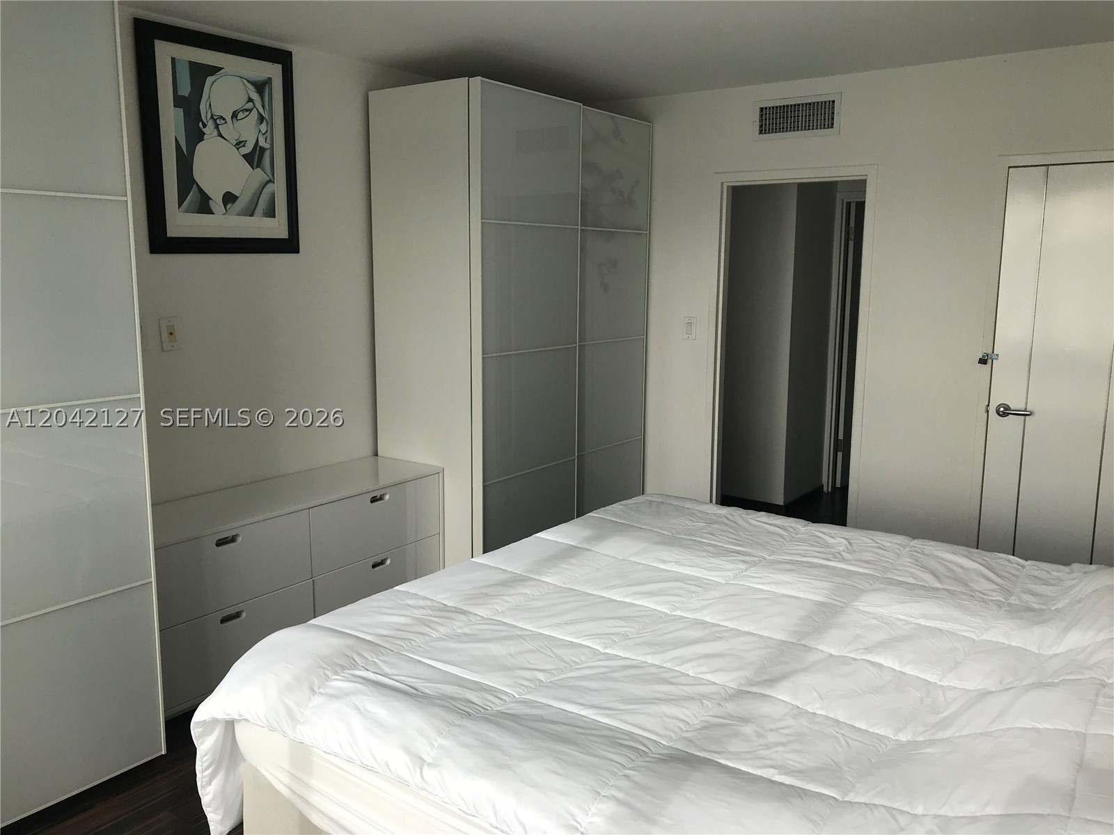 MIRADOR 1000 - Residential Lease