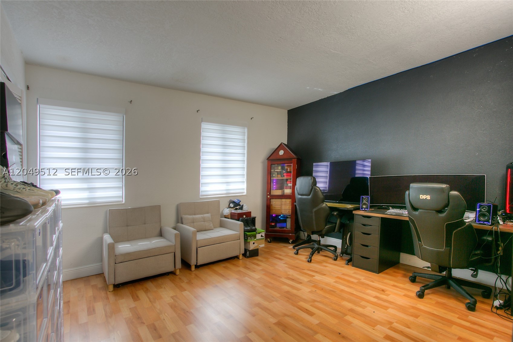 FLAMINGO LAKE - Residential Lease