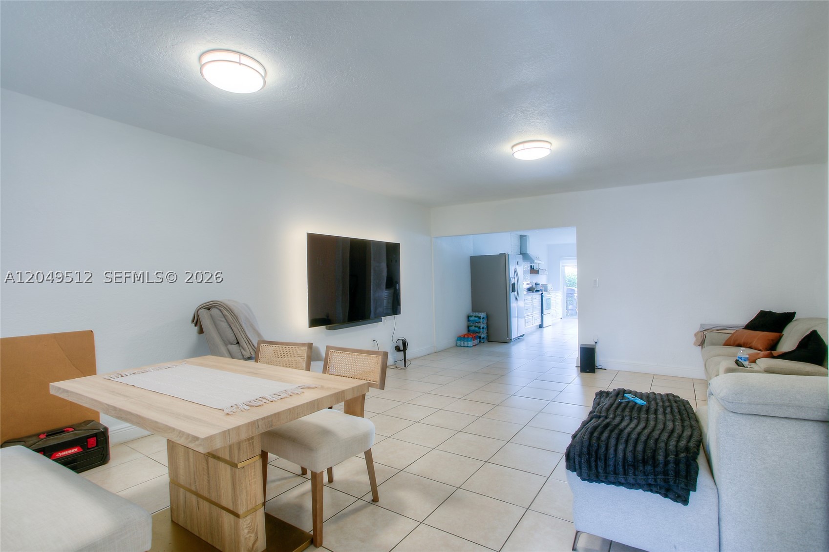 FLAMINGO LAKE - Residential Lease