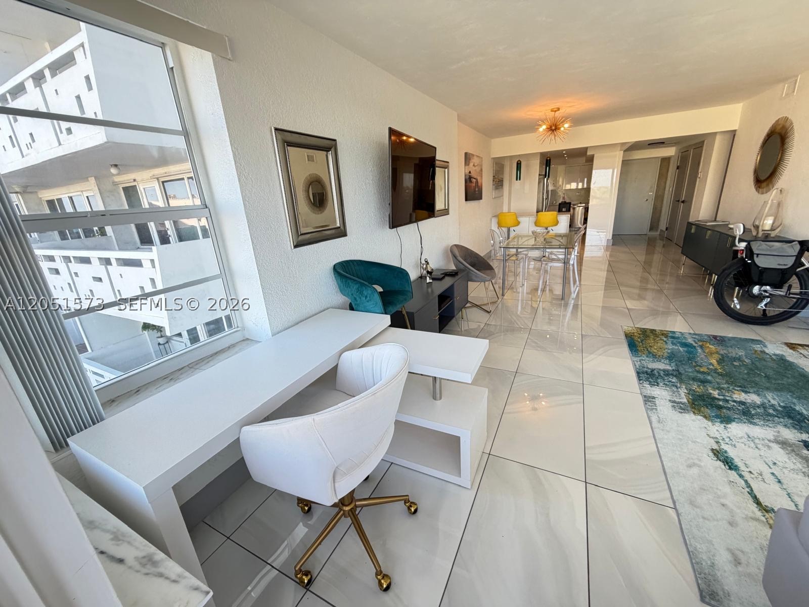 HOLLYWOOD TOWERS CONDO - Residential Lease