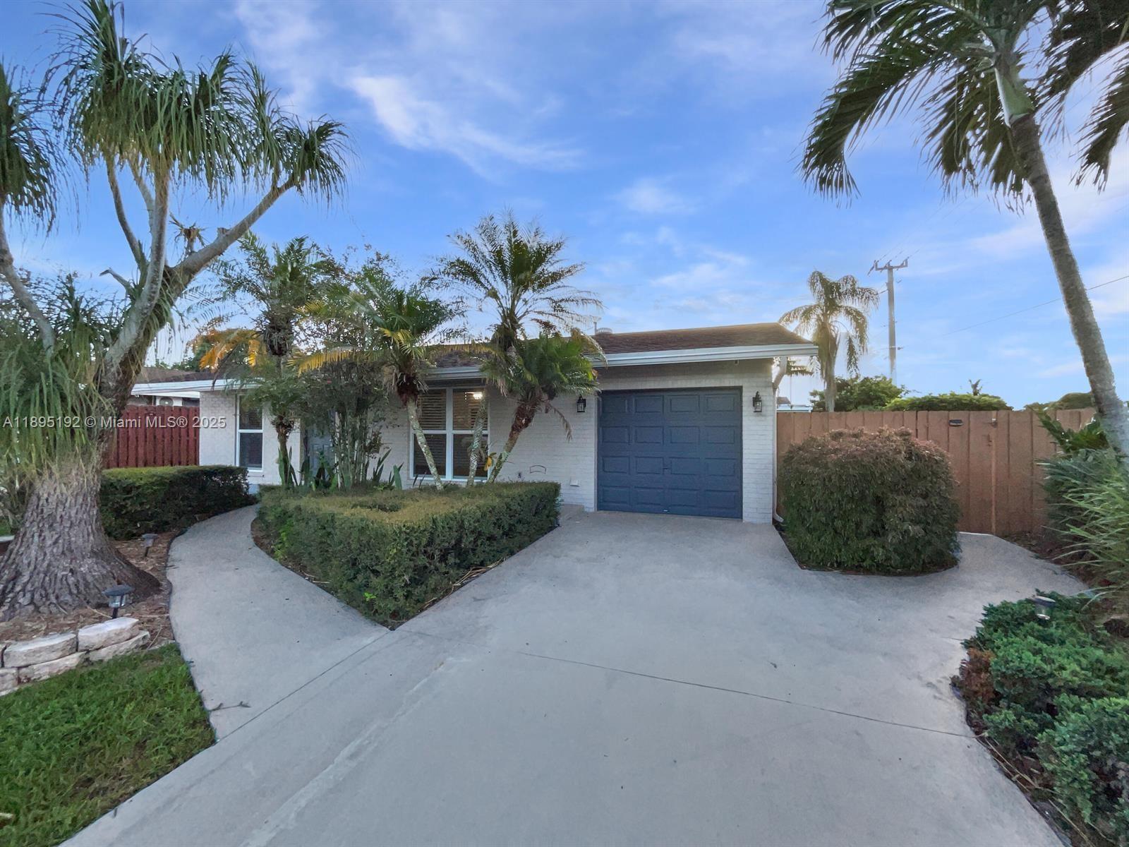SANDALFOOT COVE SEC 4 - Residential Lease
