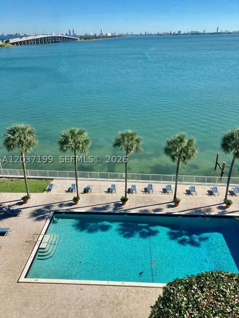 BAY PARK TOWERS CONDO - Residential Lease