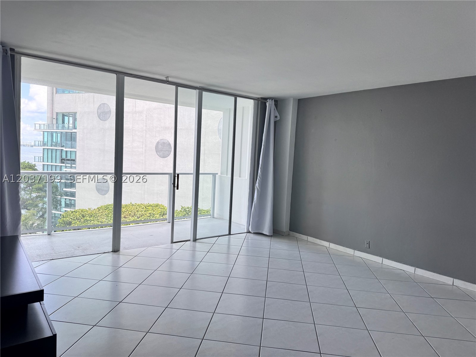 BAY PARK TOWERS CONDO - Residential Lease