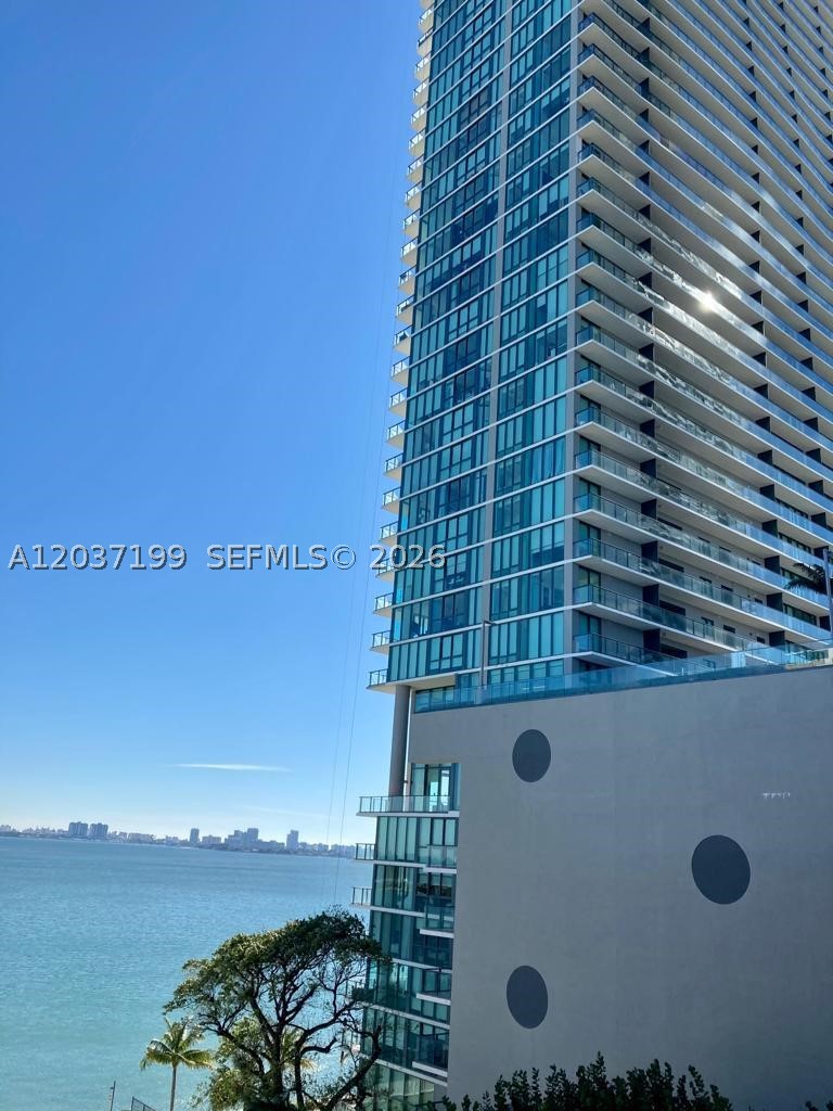 BAY PARK TOWERS CONDO - Residential Lease