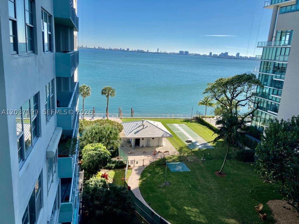 BAY PARK TOWERS CONDO - Residential Lease