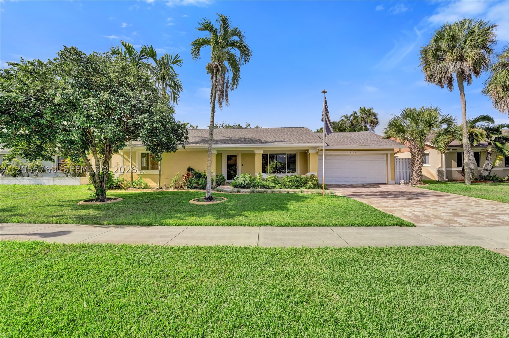 FLAMINGO GARDENS-LIVE OAK - Residential