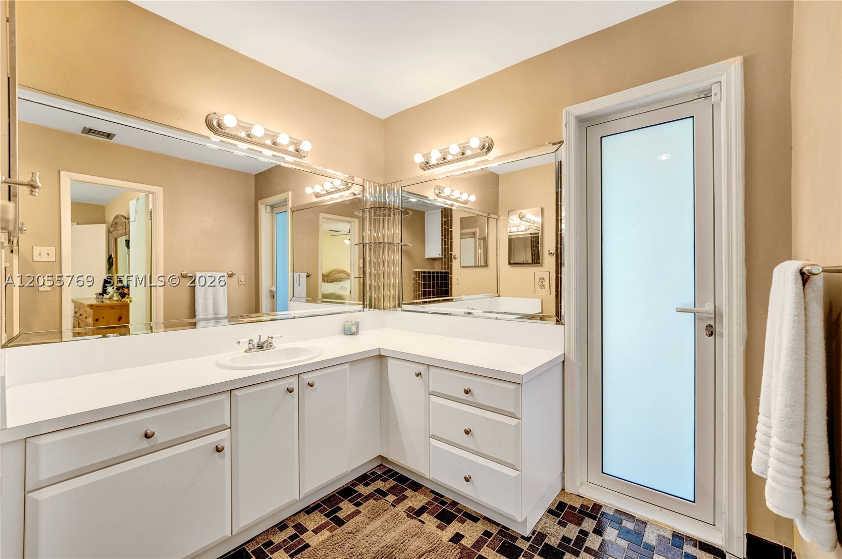 FLAMINGO GARDENS-LIVE OAK - Residential