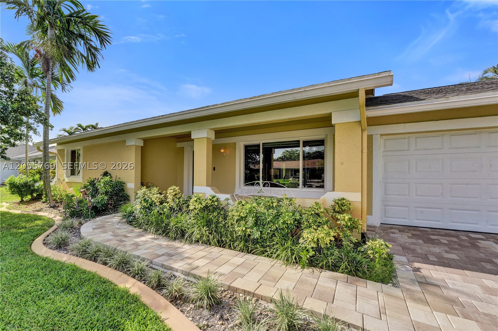 FLAMINGO GARDENS-LIVE OAK - Residential