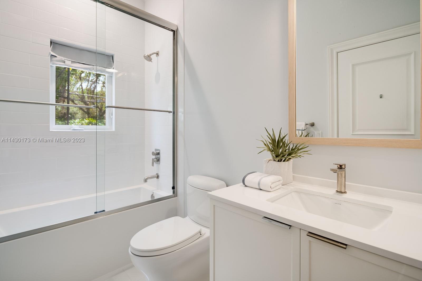 SNAPPER CREEK LAKES SUB 1 - Residential