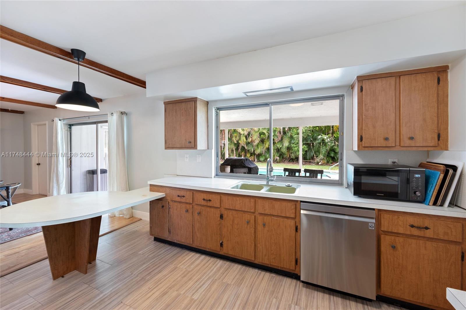 PLANTATION PARK LAKESITES - Residential