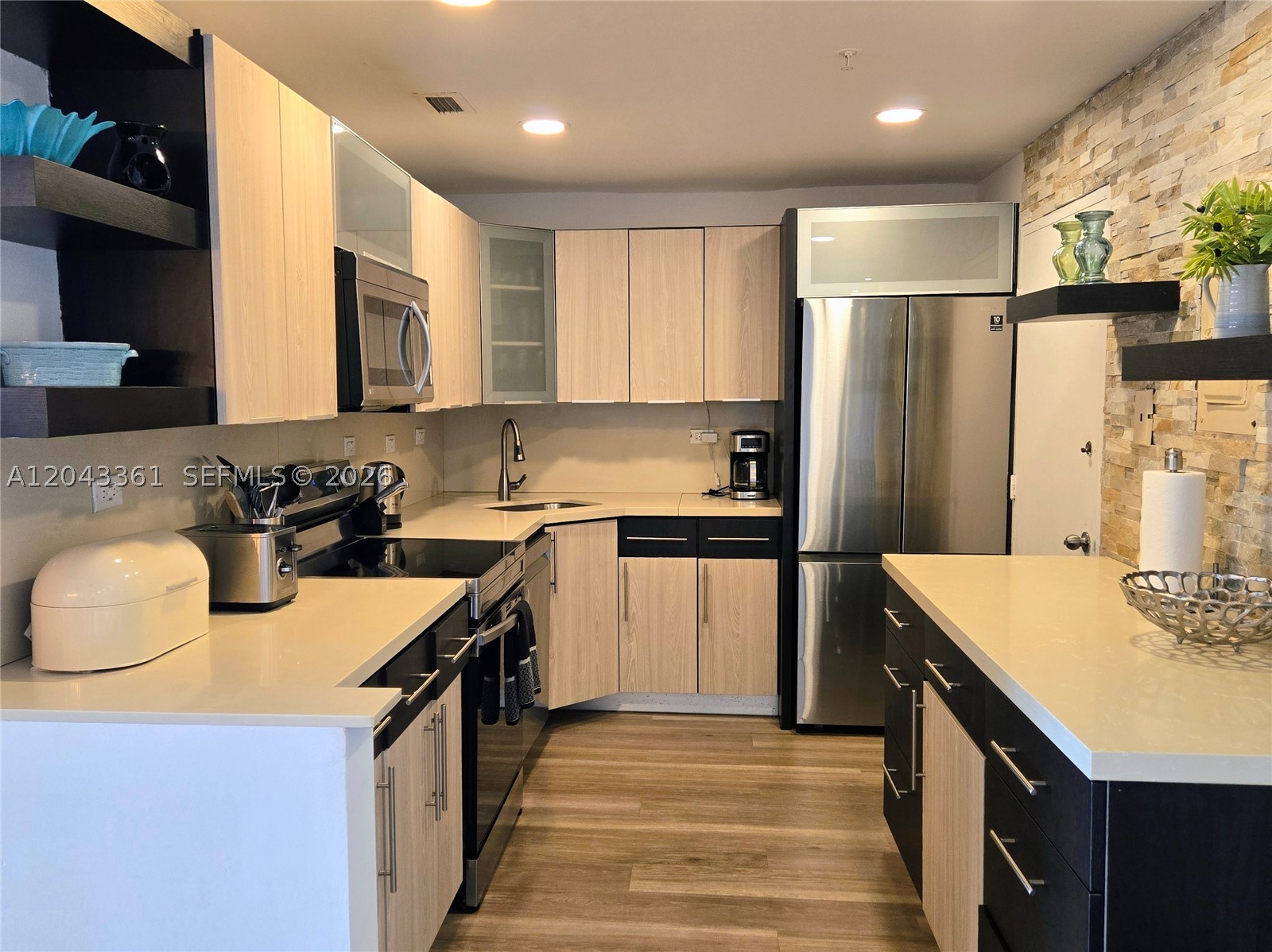 THE PAVILION CONDO - Residential