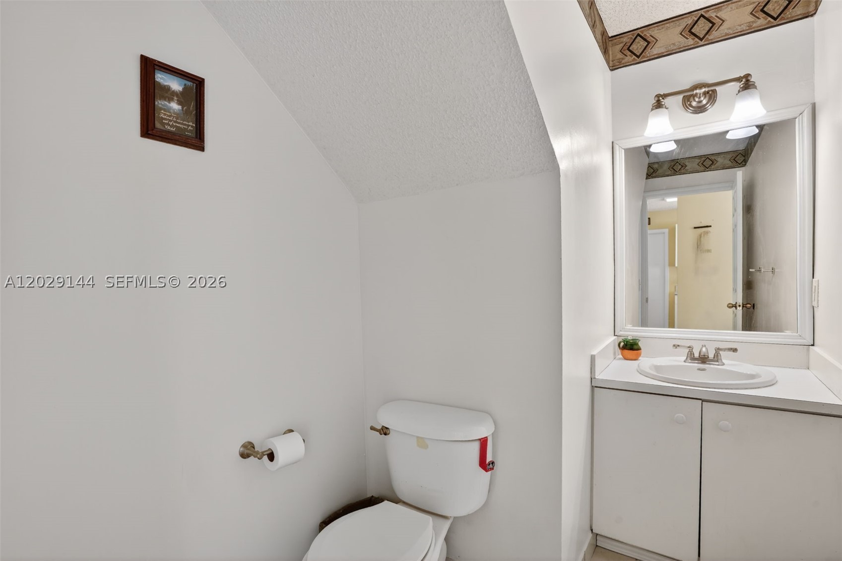 FOREST LAKES VILLAS - Residential