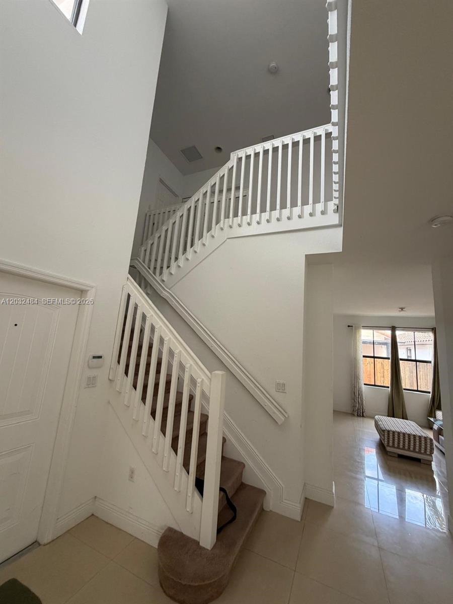 FONTAINEBLEAU WEST NORTH - Residential