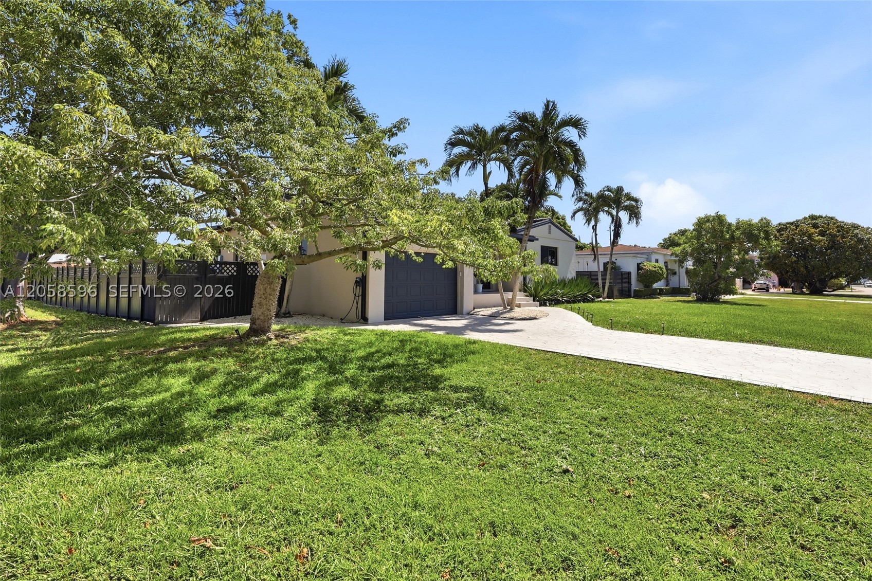 GABLES VIEW - Residential