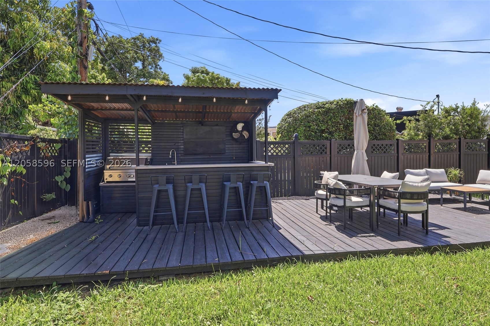 GABLES VIEW - Residential
