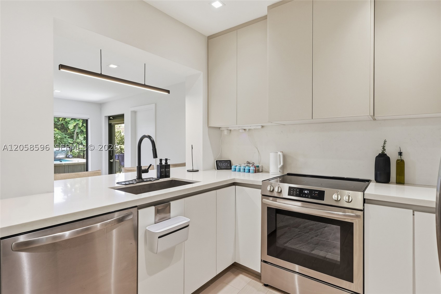 GABLES VIEW - Residential