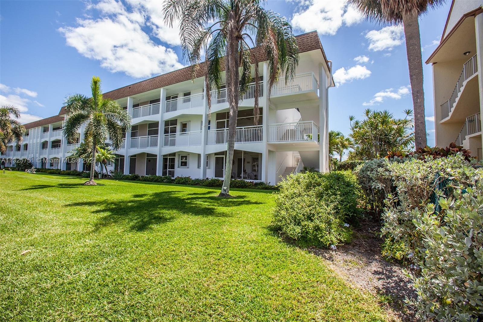 SHORE CLUB APTS B & C CON - Residential