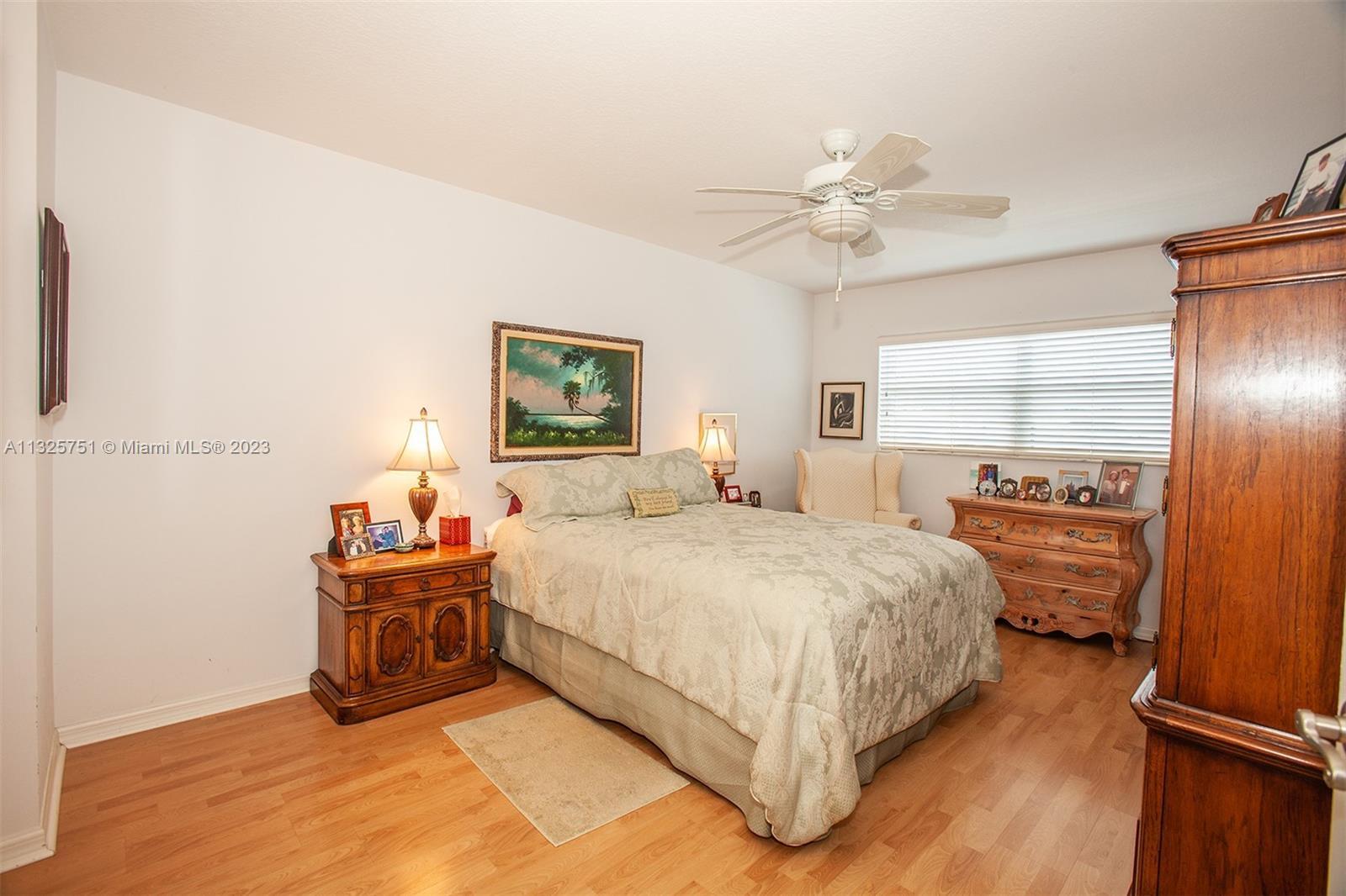 SHORE CLUB APTS B & C CON - Residential