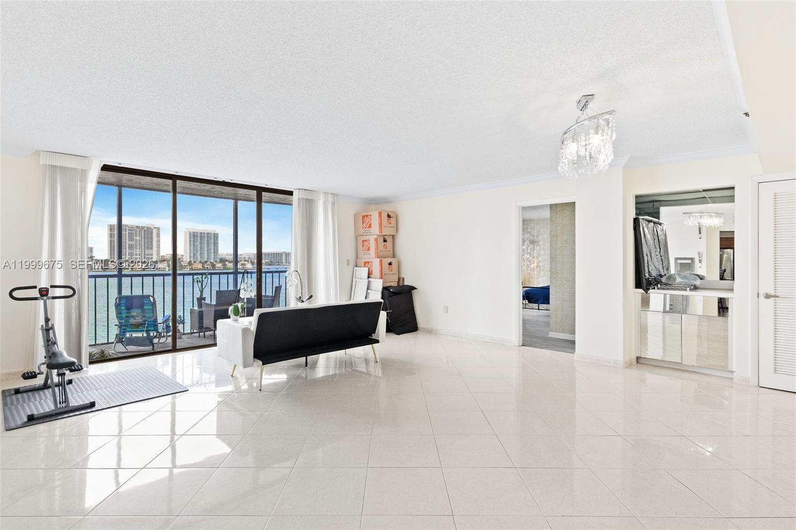 FAIRVIEW HOUSE CONDO - Residential