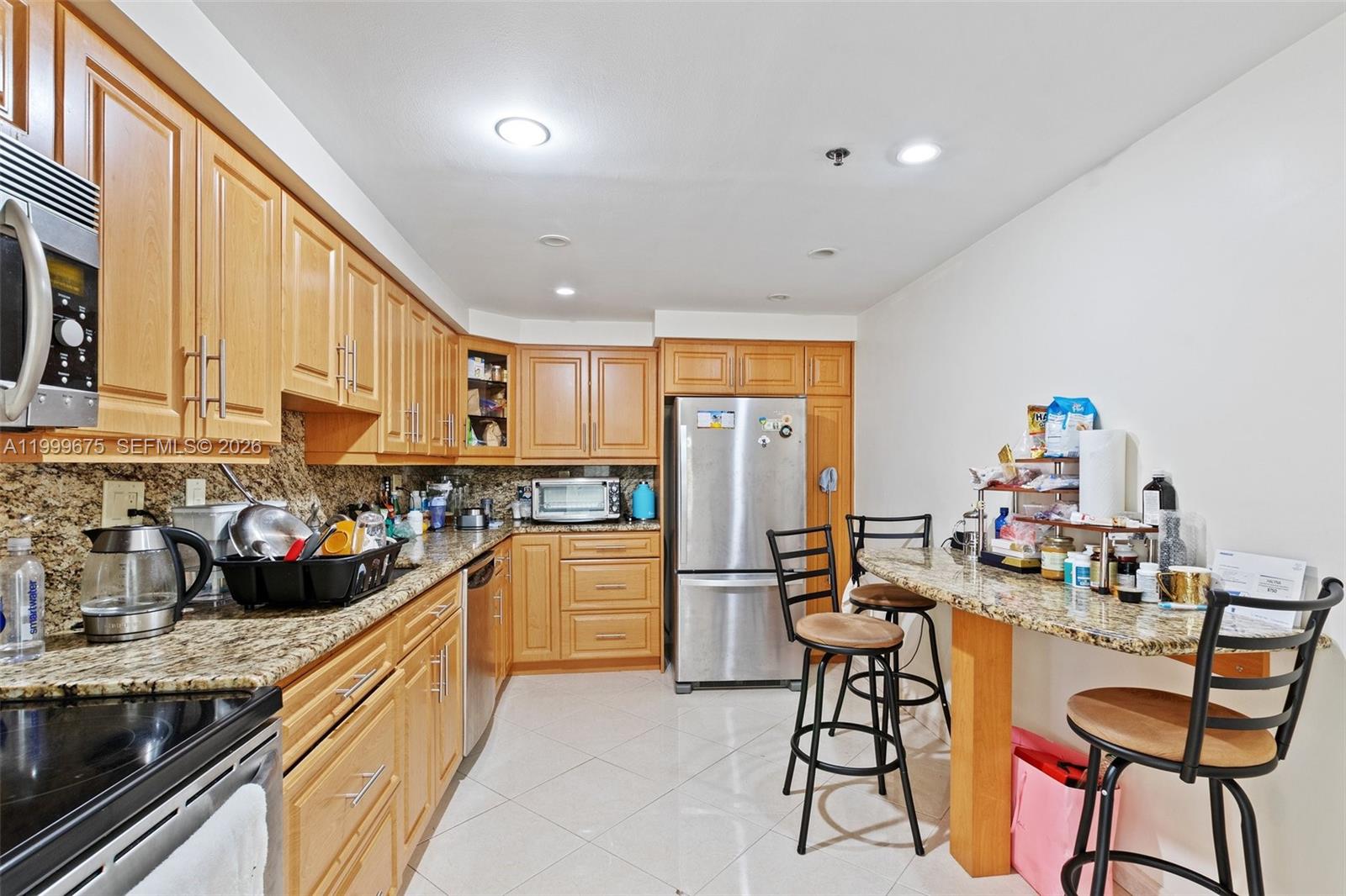 FAIRVIEW HOUSE CONDO - Residential