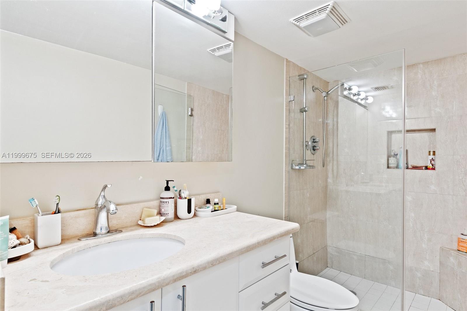 FAIRVIEW HOUSE CONDO - Residential