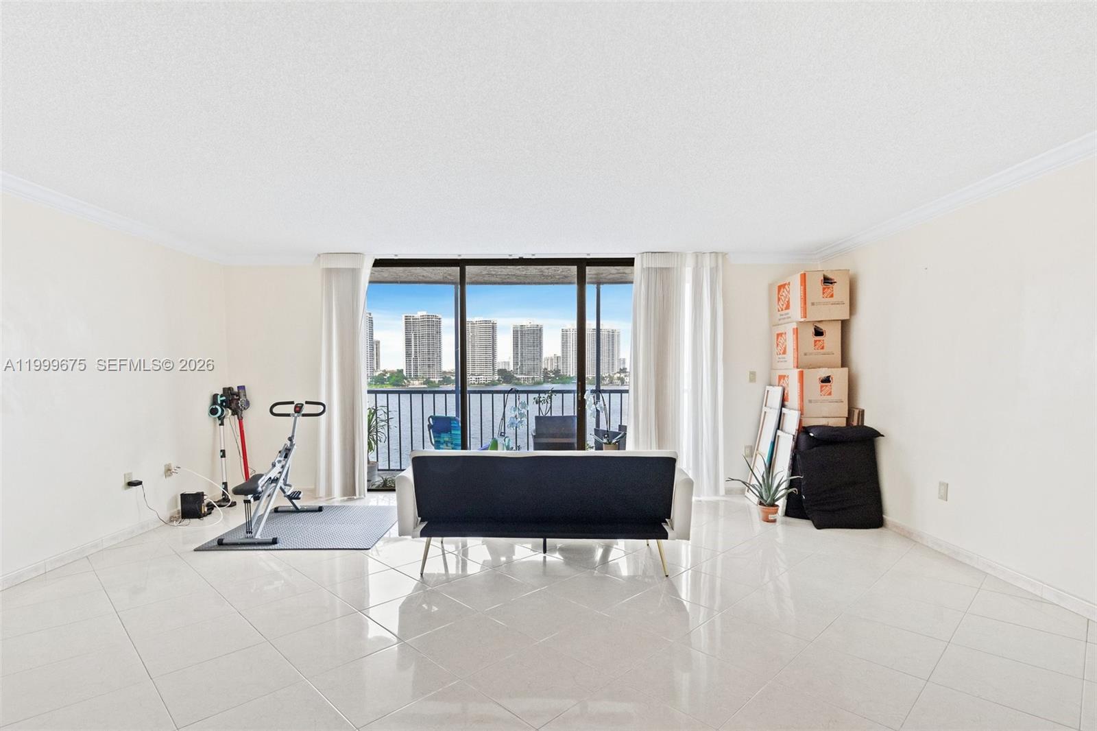 FAIRVIEW HOUSE CONDO - Residential