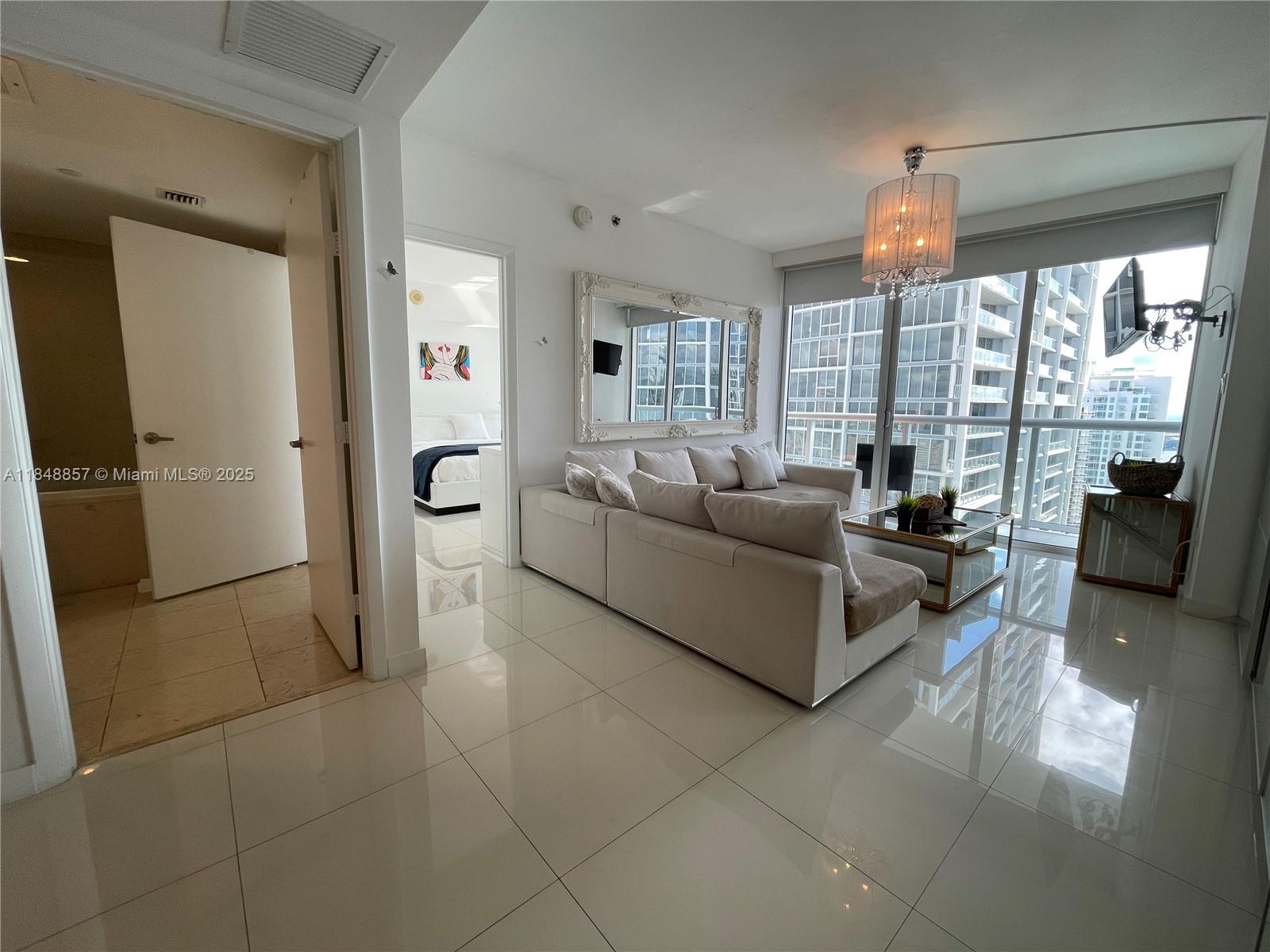 ICON BRICKELL CONDO NO 3 - Residential