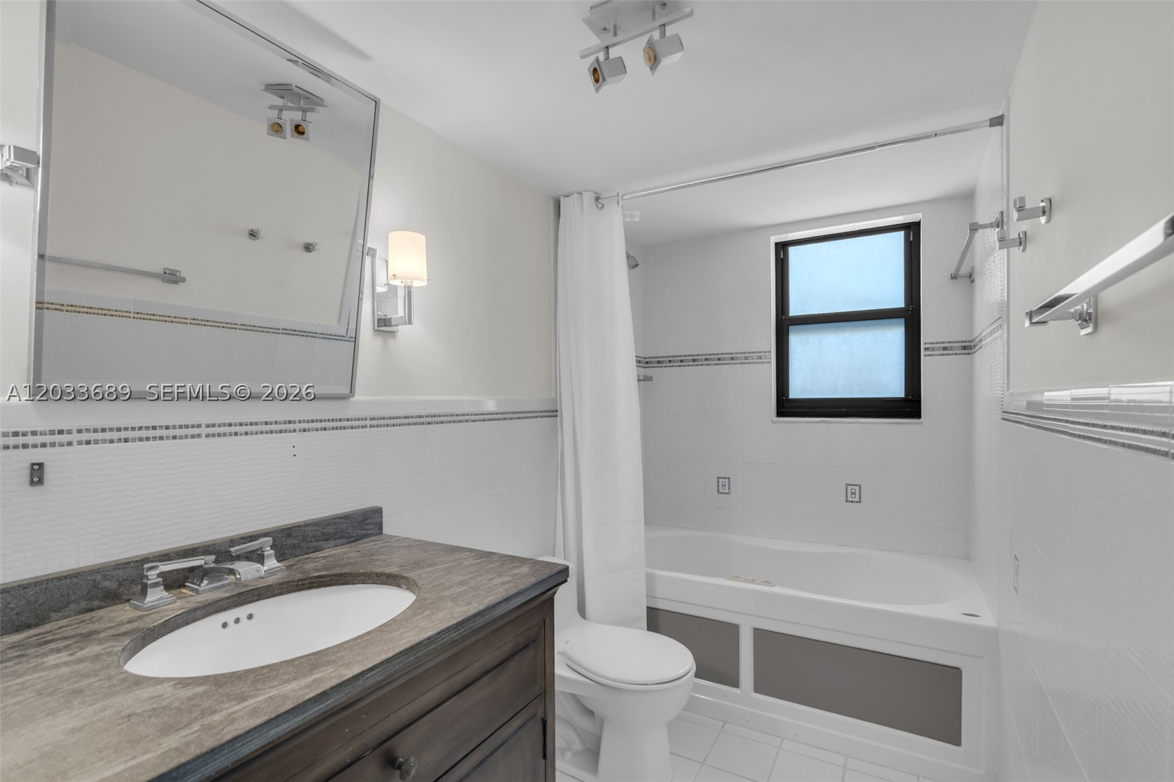 TOWER 1800 CONDO - Residential Lease