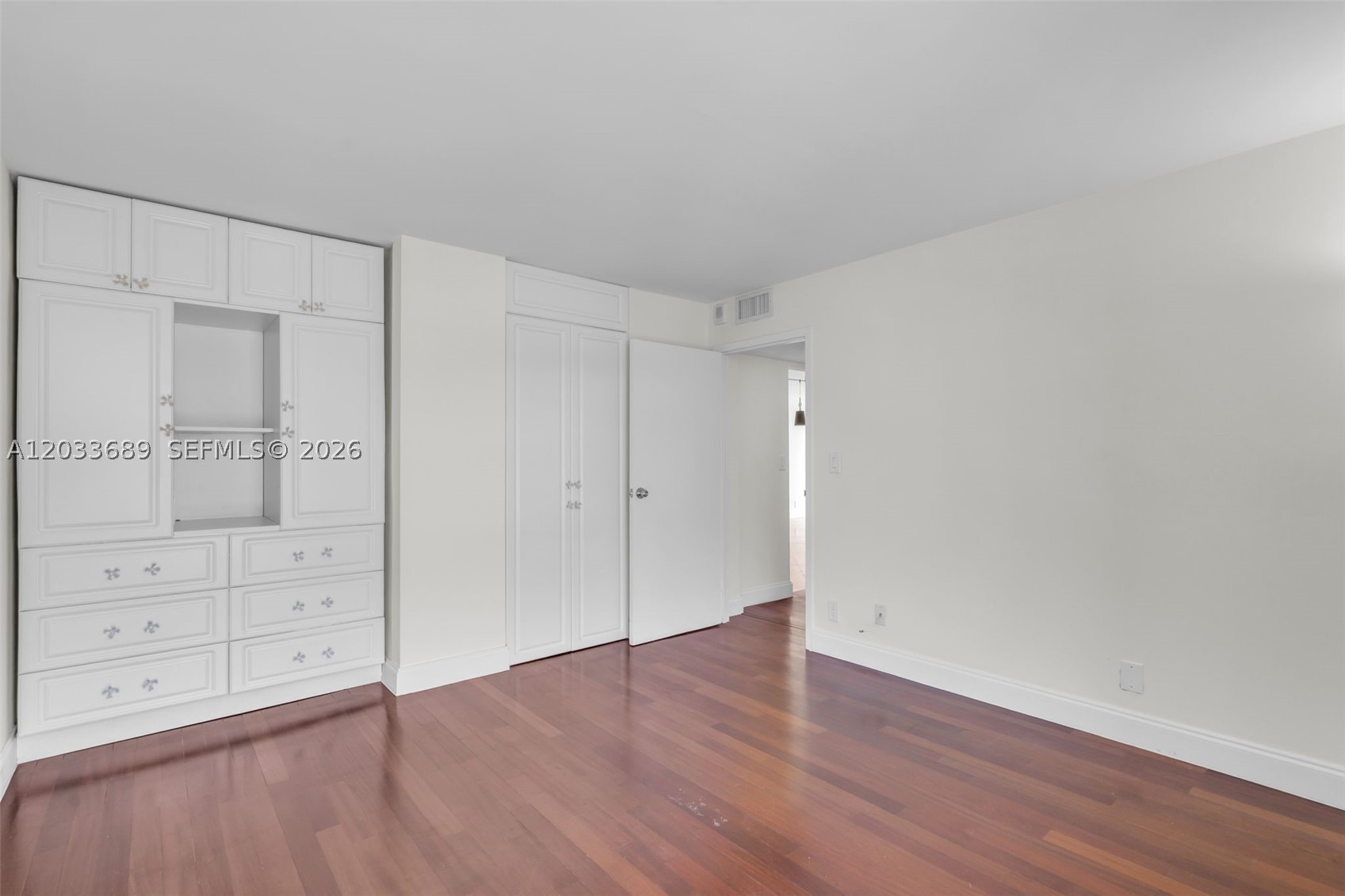 TOWER 1800 CONDO - Residential Lease