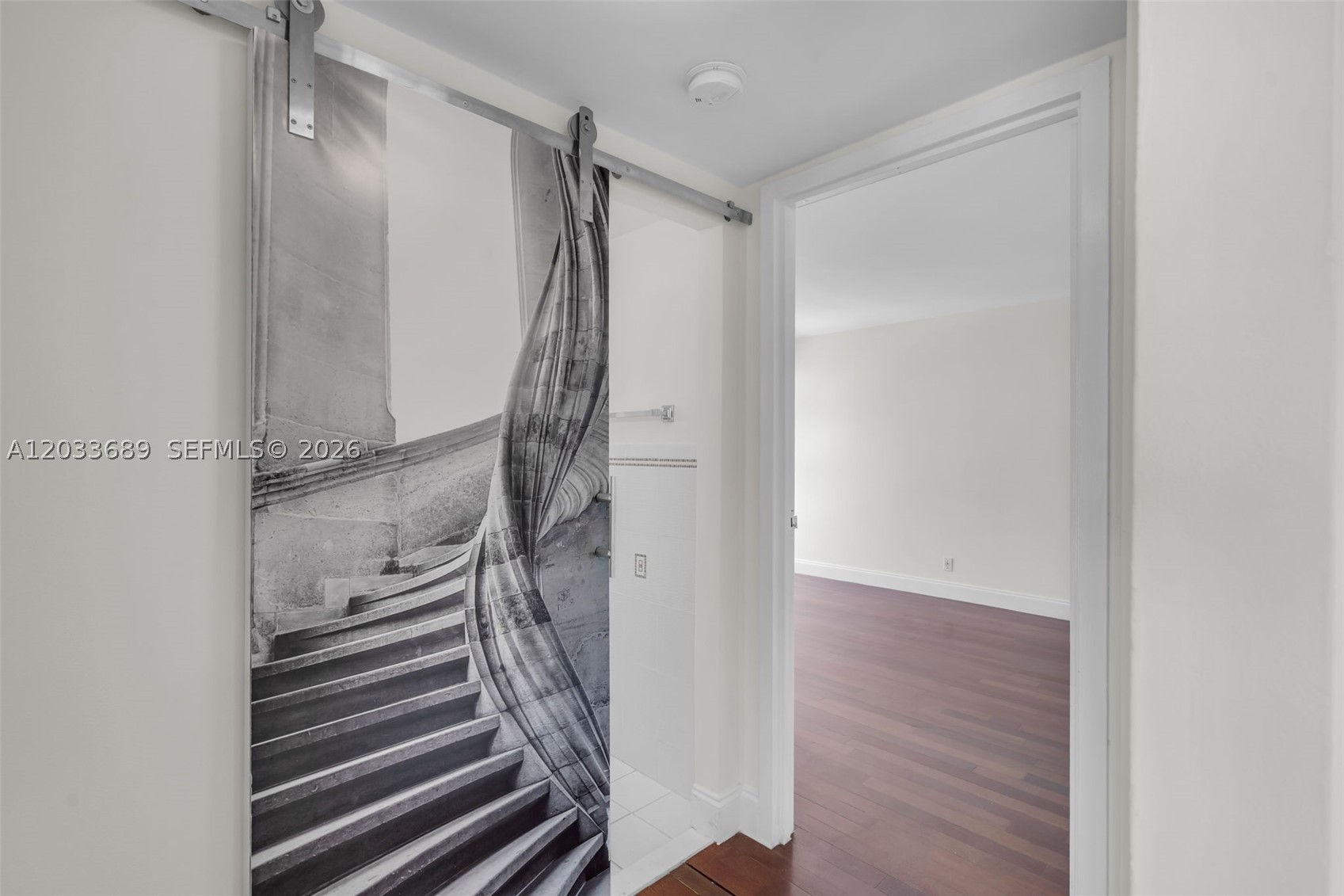 TOWER 1800 CONDO - Residential Lease