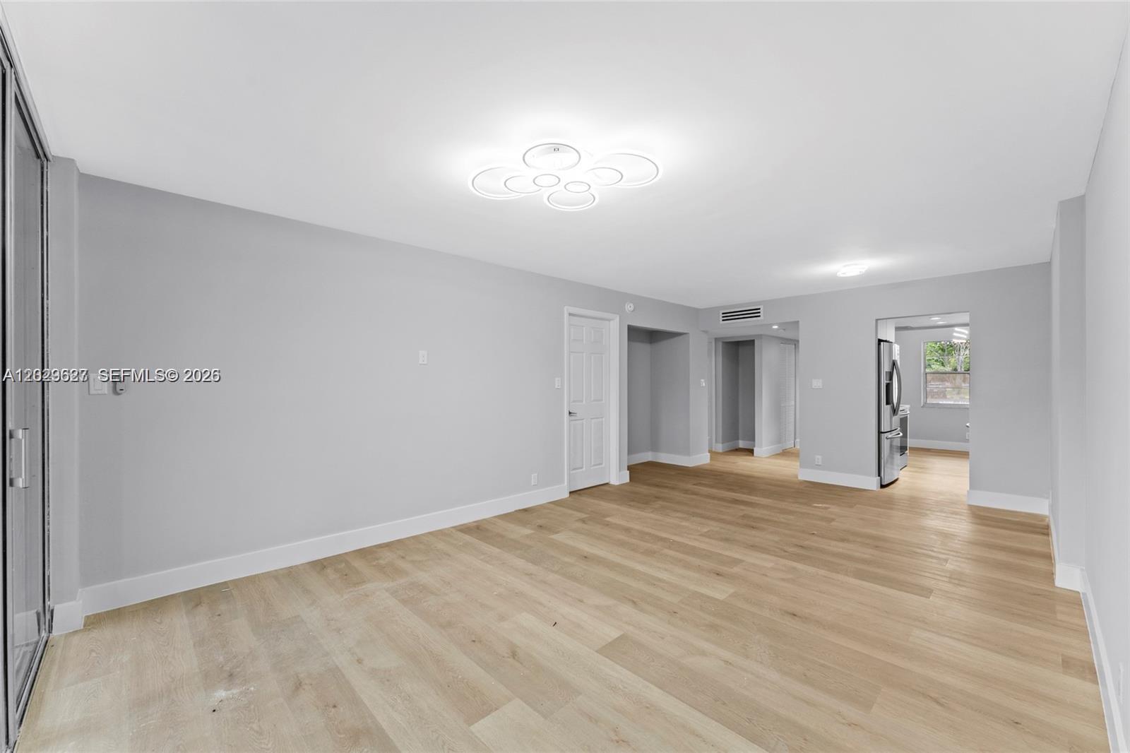 CYPRESS CHASE NORTH NO 3 - Residential
