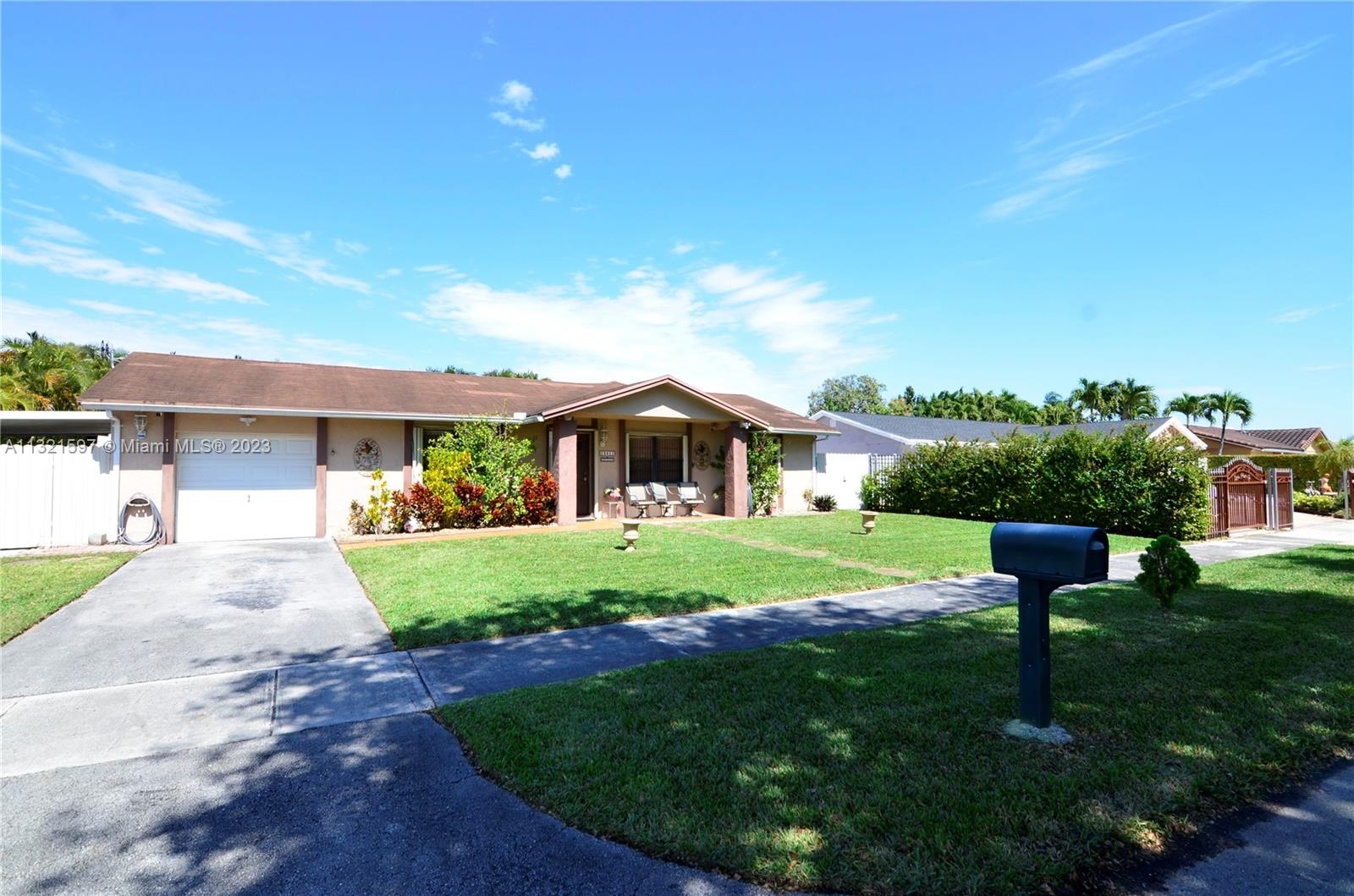 SAN SEBASTIAN UNIT 4 - Residential Lease