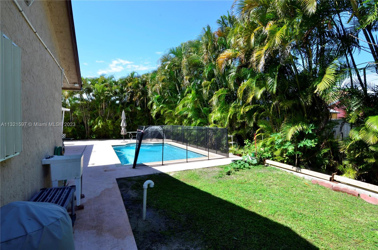 SAN SEBASTIAN UNIT 4 - Residential Lease
