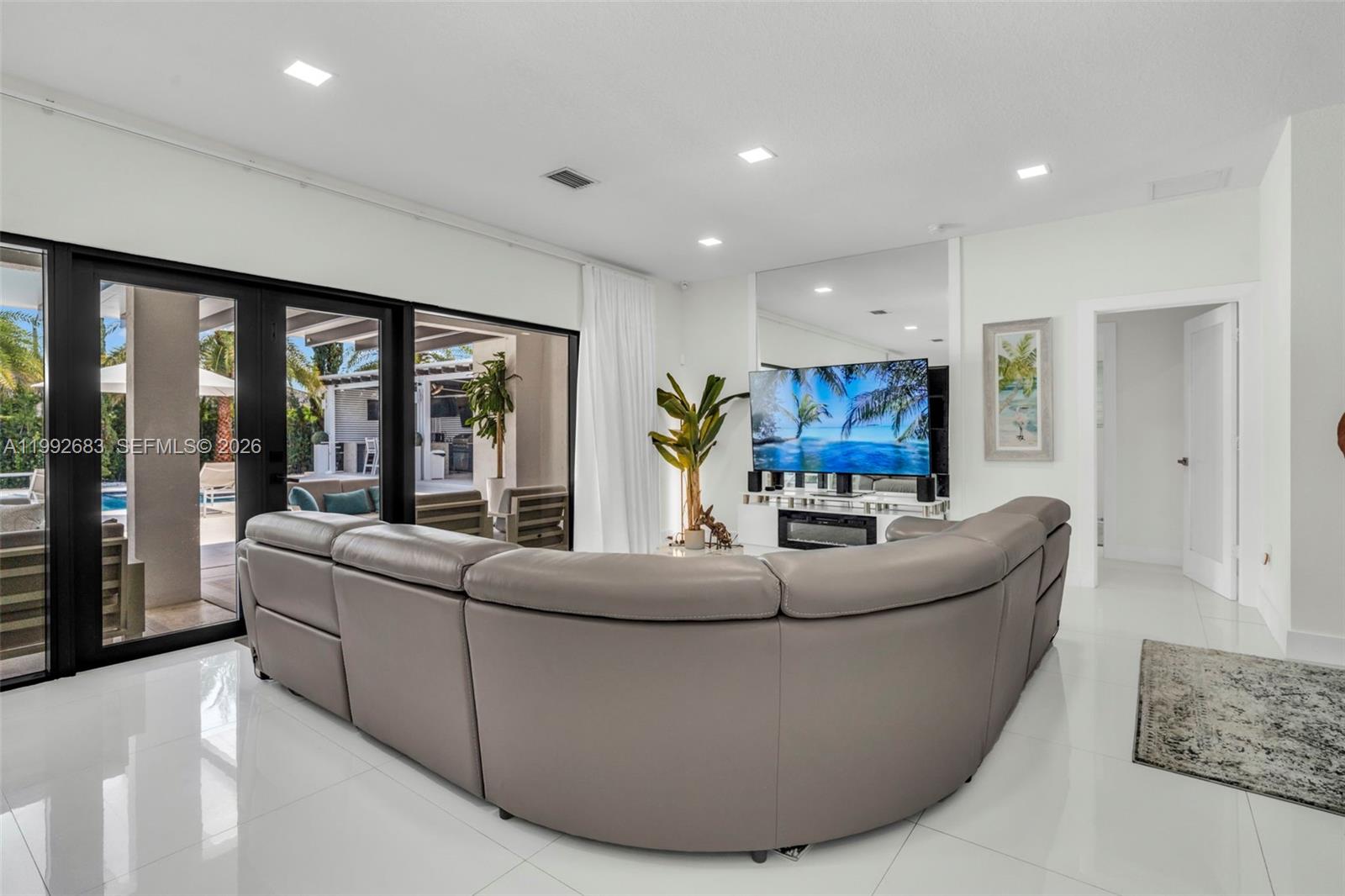 BONITA GRAND ESTATES SOUT - Residential