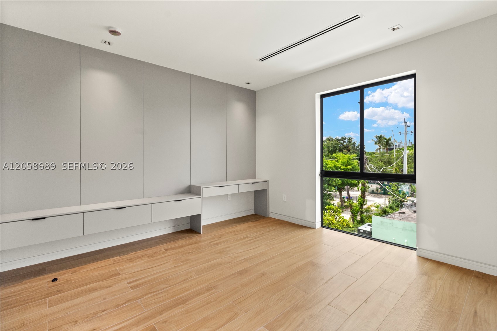 NORTH GATE - Residential