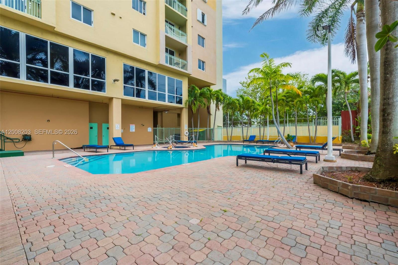 CORAL PLAZA OF MIAMI COND - Residential