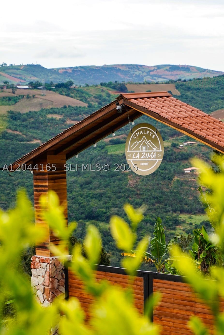Vereda Zamorano - Residential Income