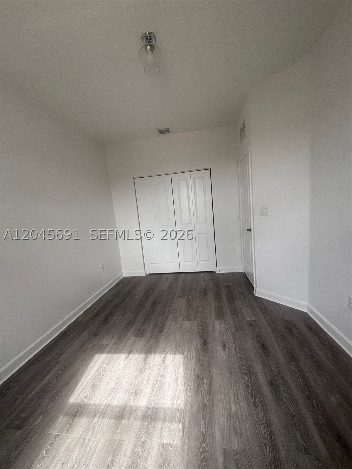 SILVER PALM RESIDENTIAL H - Residential Lease