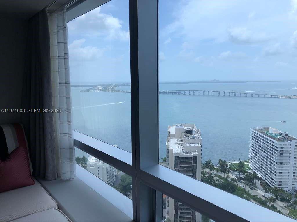 Four Seasons Brickell offers five-star luxury with top amenities, including two outdoor pools, a business center, 24-hour concierge and hotel services, Equinox Gym, a full-service spa, and exceptional dining. This beautiful studio is in the heart of Brickell, just steps from Brickell City Centre and Mary Brickell Village. It’s also 10 minutes from the Port of Miami, 15 minutes from Miami Airport, and 20 minutes from Miami Beach.